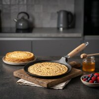 Premium Crêpepfanne aus Gusseisen 24 cm Induktion mit abnehmbarem Holzgriff – hochwertige unbeschichtete Pfannkuchenpfanne flach backofenfest für alle Herdarten