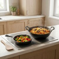 Gusseisen Wok 5 L mit Holzdeckel, Pfanne 18,5 cm & Holzspate – Servierpfanne mit Ausgießer und Wokpfanne - Braten Schmoren Servieren Induktion Gasgrill Ofen