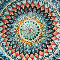 Wok Ø28 cm Wokpfanne 3,7 L Bratpfanne Gusseisen Deckel Asia Schmortopf 2x Servierpfanne 22 cm aus Gusseisen emailliert Wok-Pfanne mit Holzbrett Lagan Ljagan